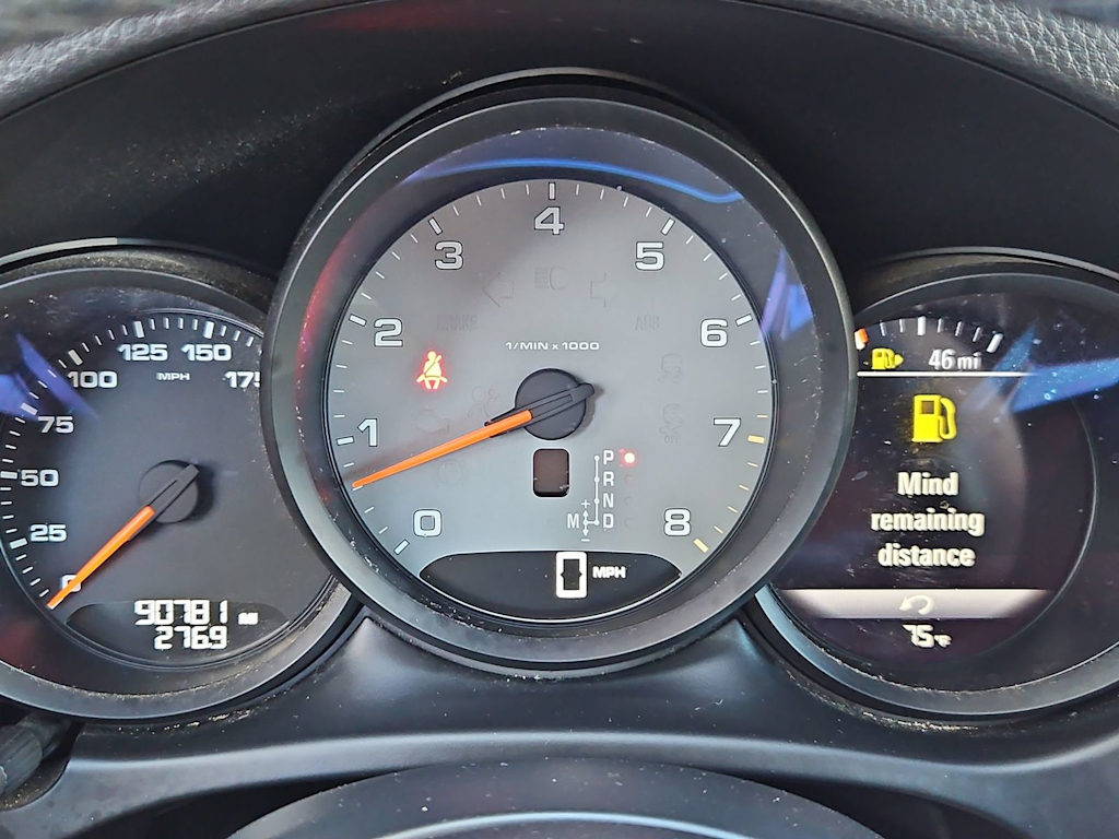 Thumbnail: 2016 Porsche Macan - 17