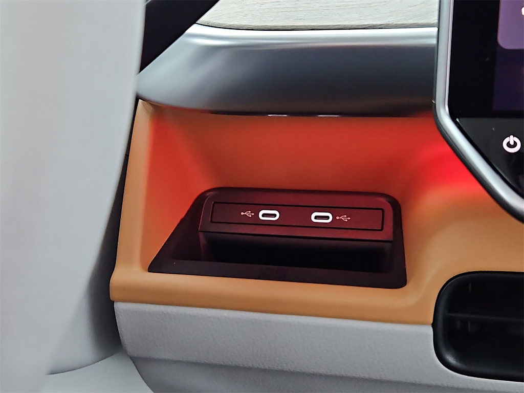 Thumbnail: 2025 Volkswagen ID.Buzz - 36