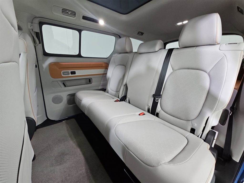 Thumbnail: 2025 Volkswagen ID.Buzz - 26