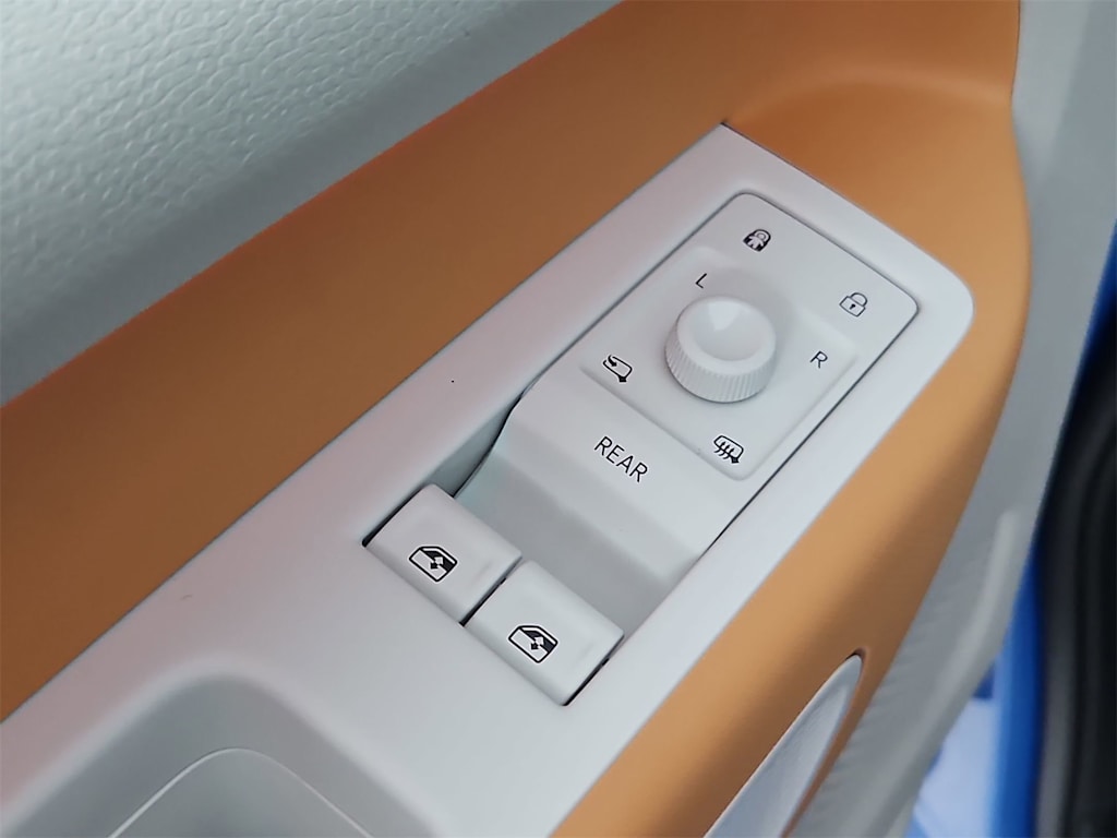 Thumbnail: 2025 Volkswagen ID.Buzz - 24