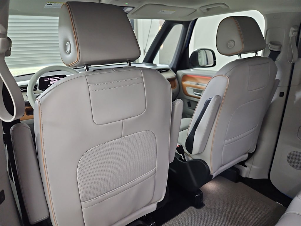 Thumbnail: 2025 Volkswagen ID.Buzz - 11