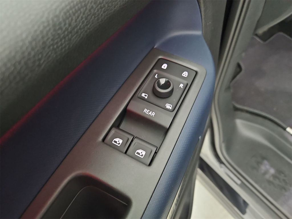 Thumbnail: 2025 Volkswagen ID.Buzz - 24