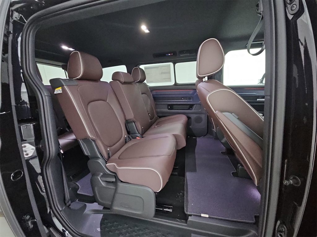 Thumbnail: 2025 Volkswagen ID.Buzz - 26