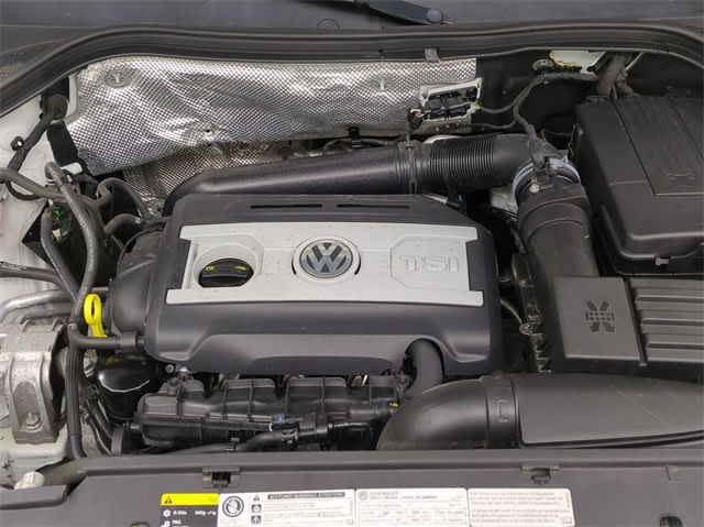 2014 Volkswagen Tiguan S 9
