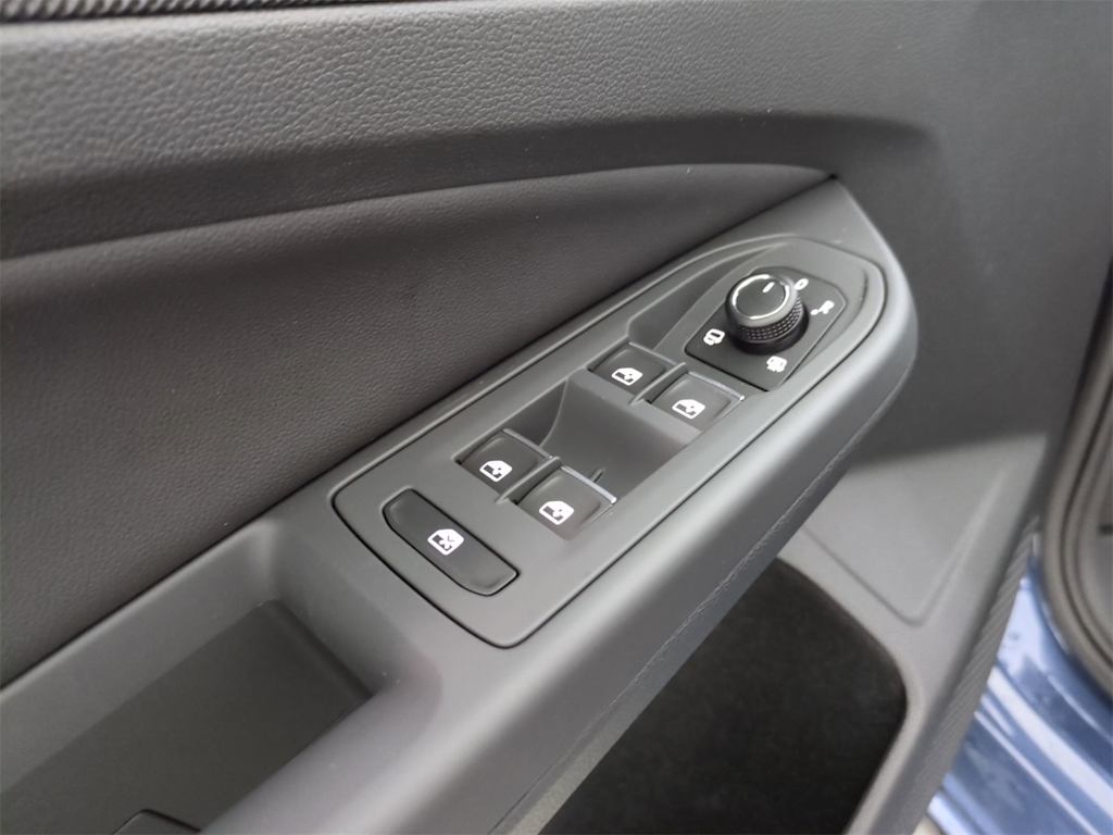 Thumbnail: 2025 Volkswagen Golf - 26