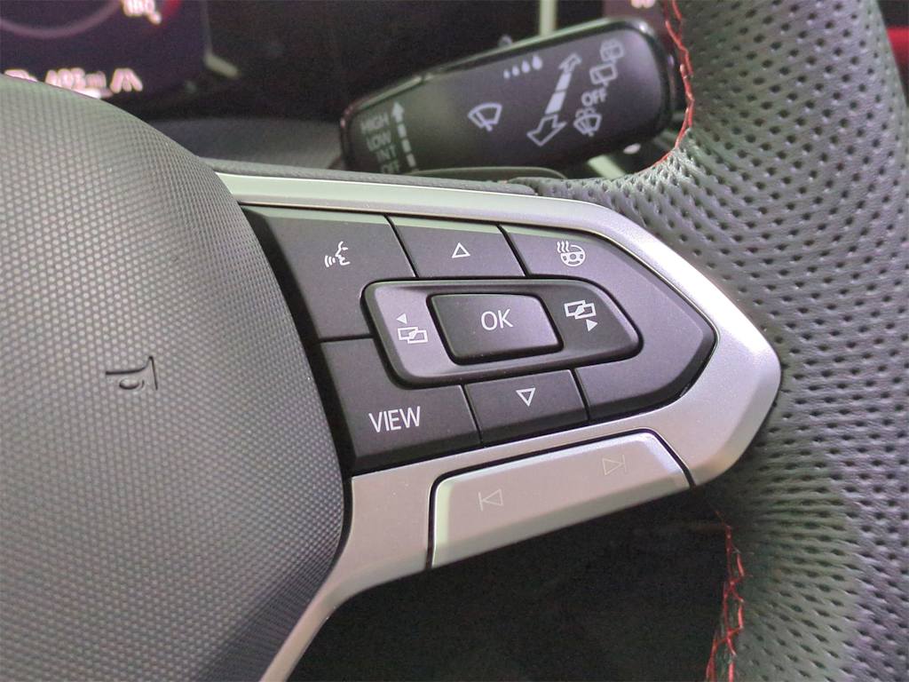 Thumbnail: 2025 Volkswagen Golf - 30