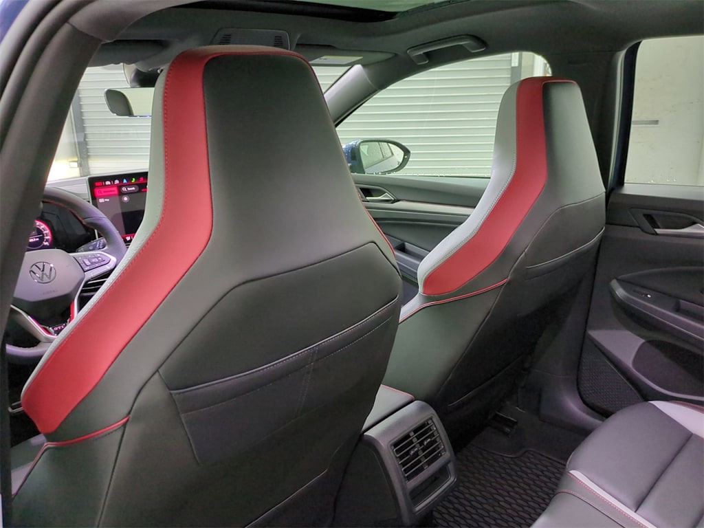 Thumbnail: 2025 Volkswagen Golf - 12