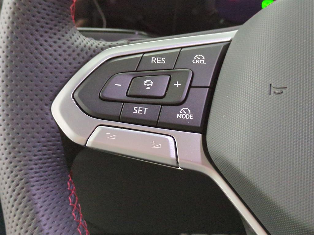 Thumbnail: 2025 Volkswagen Golf - 29