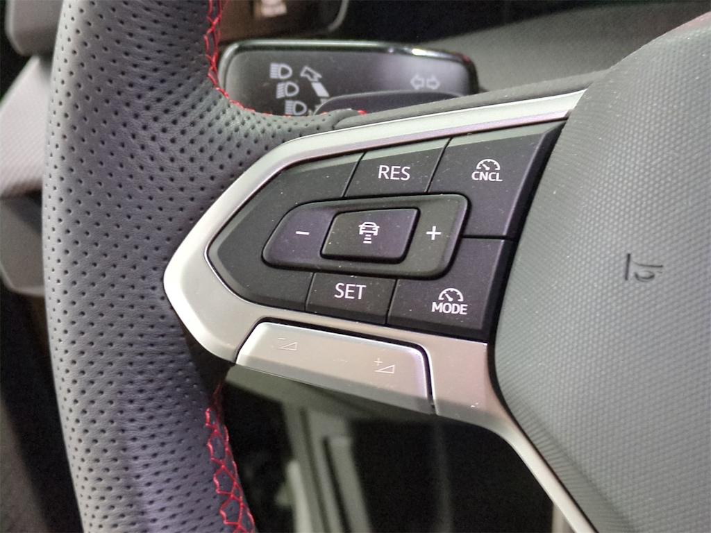 Thumbnail: 2025 Volkswagen Golf - 29