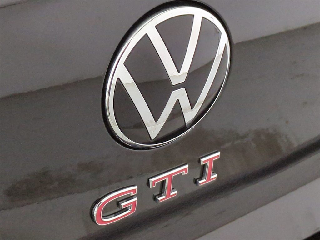 Thumbnail: 2025 Volkswagen Golf - 25