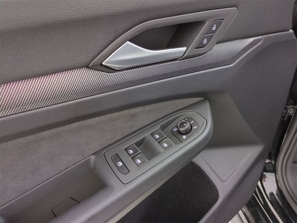 Thumbnail: 2025 Volkswagen Golf - 26