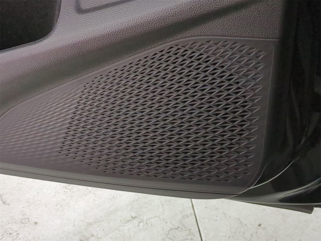 Thumbnail: 2025 Volkswagen Golf - 35