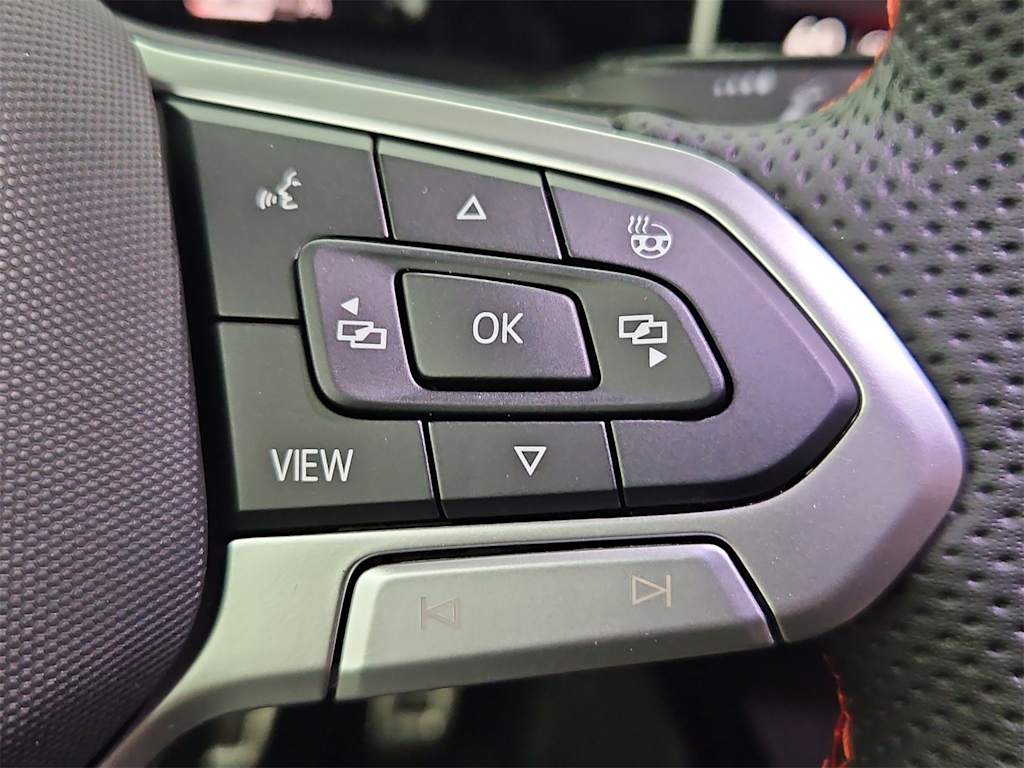 Thumbnail: 2025 Volkswagen Golf - 30