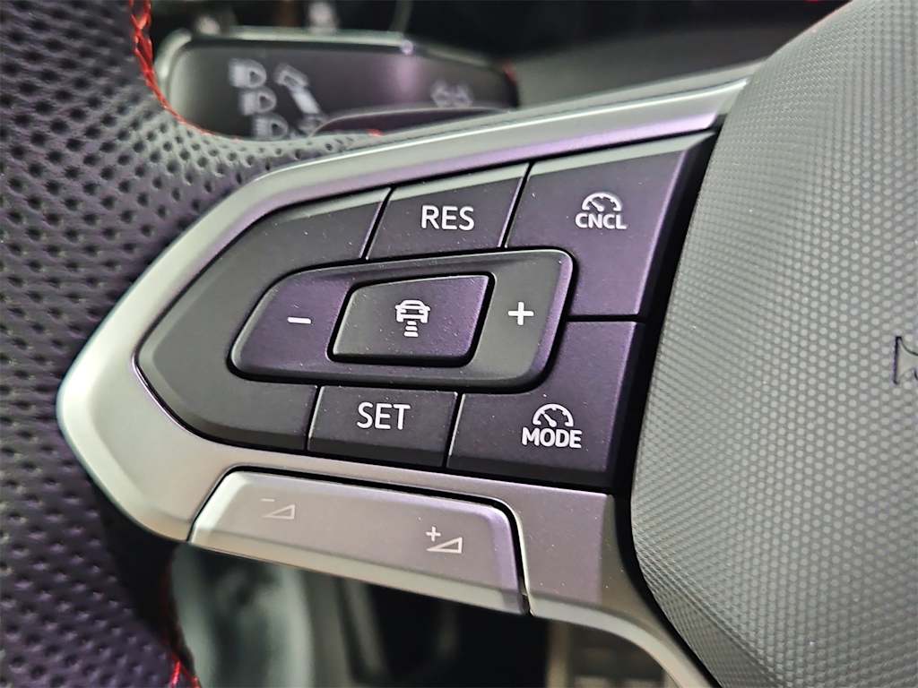 Thumbnail: 2025 Volkswagen Golf - 29