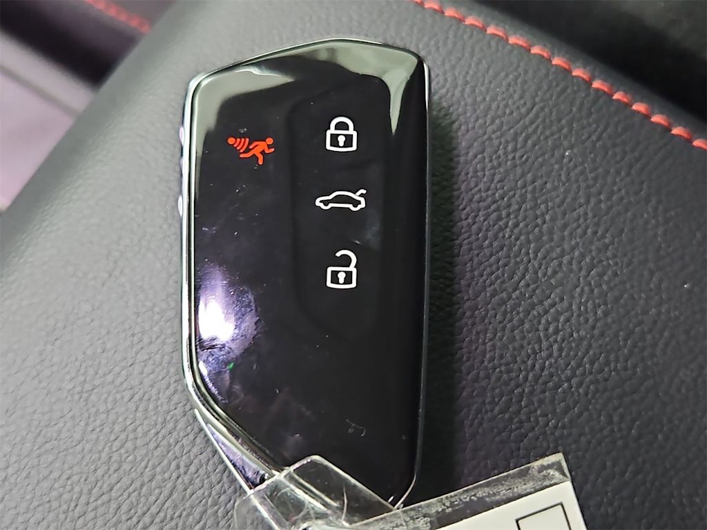 Thumbnail: 2025 Volkswagen Golf - 19