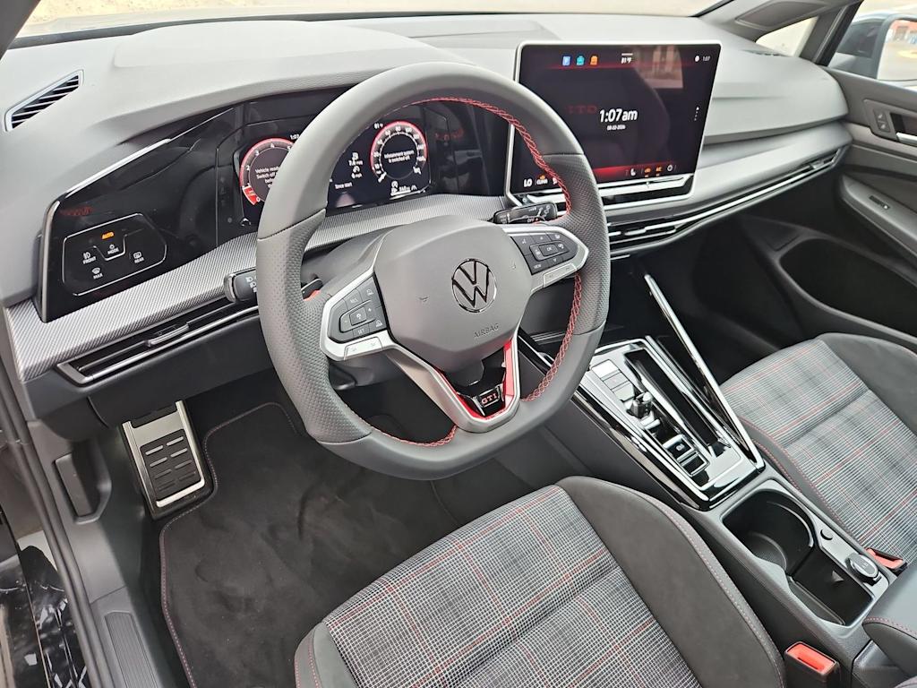 Thumbnail: 2026 Volkswagen Golf - 2