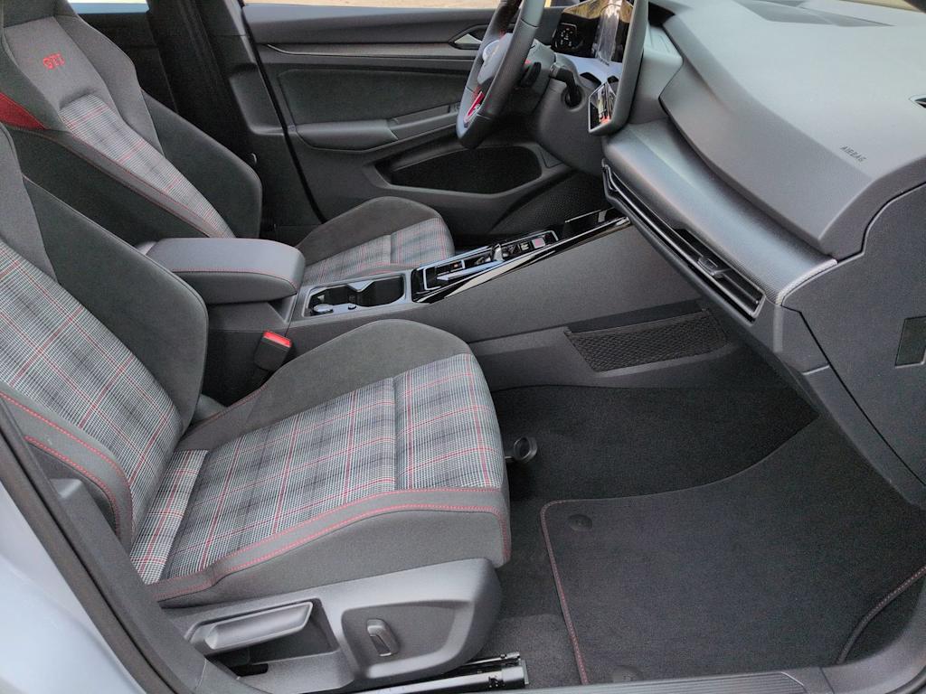 Thumbnail: 2026 Volkswagen Golf - 12