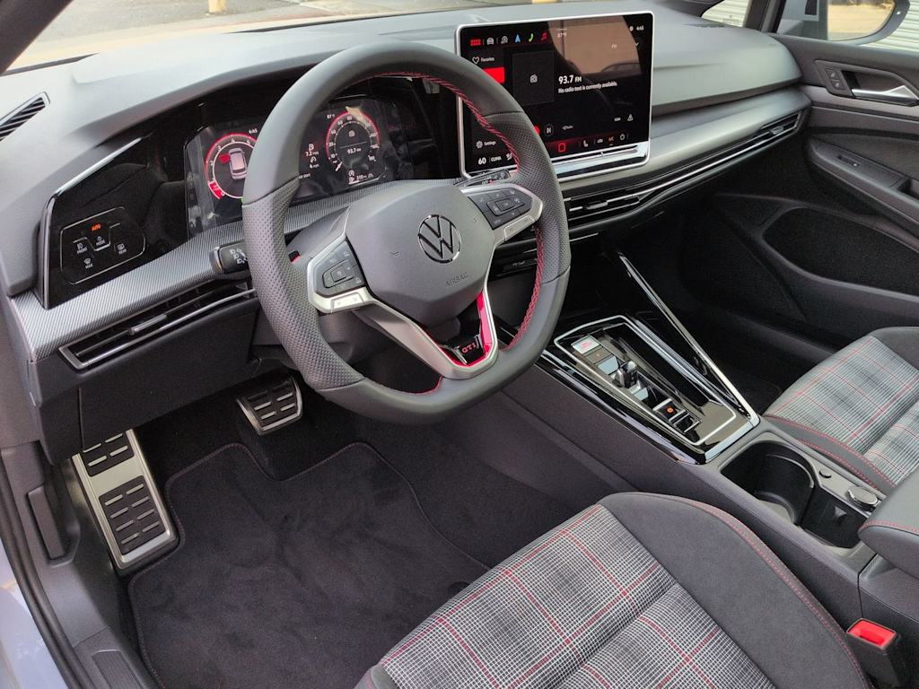 Thumbnail: 2026 Volkswagen Golf - 2