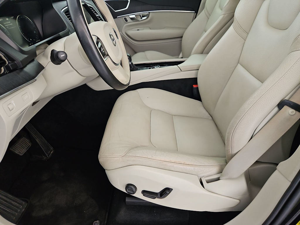 Thumbnail: 2020 Volvo XC90 - 11