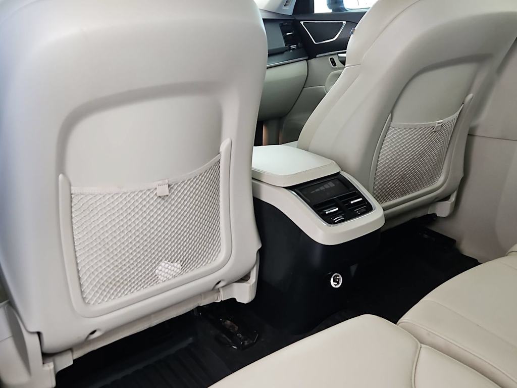 Thumbnail: 2020 Volvo XC90 - 27