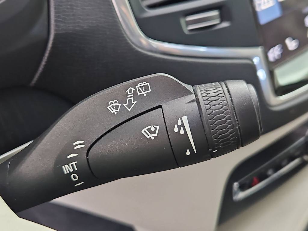 Thumbnail: 2020 Volvo XC90 - 31