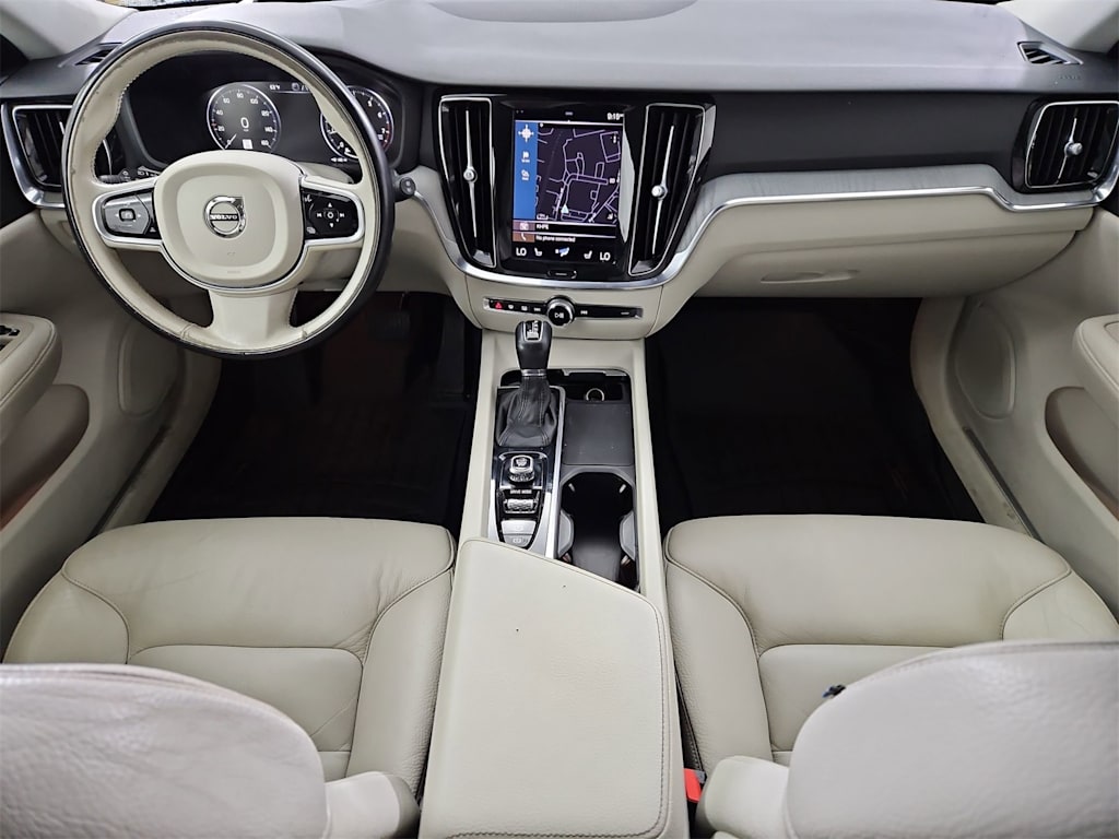 Thumbnail: 2021 Volvo V60 - 10