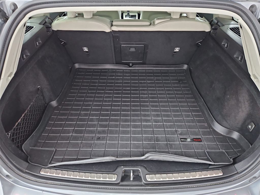 Thumbnail: 2021 Volvo V60 - 18