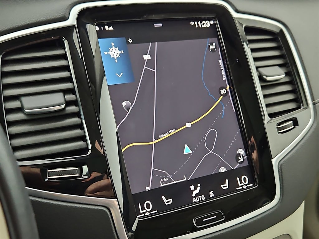 Thumbnail: 2022 Volvo XC90 - 15