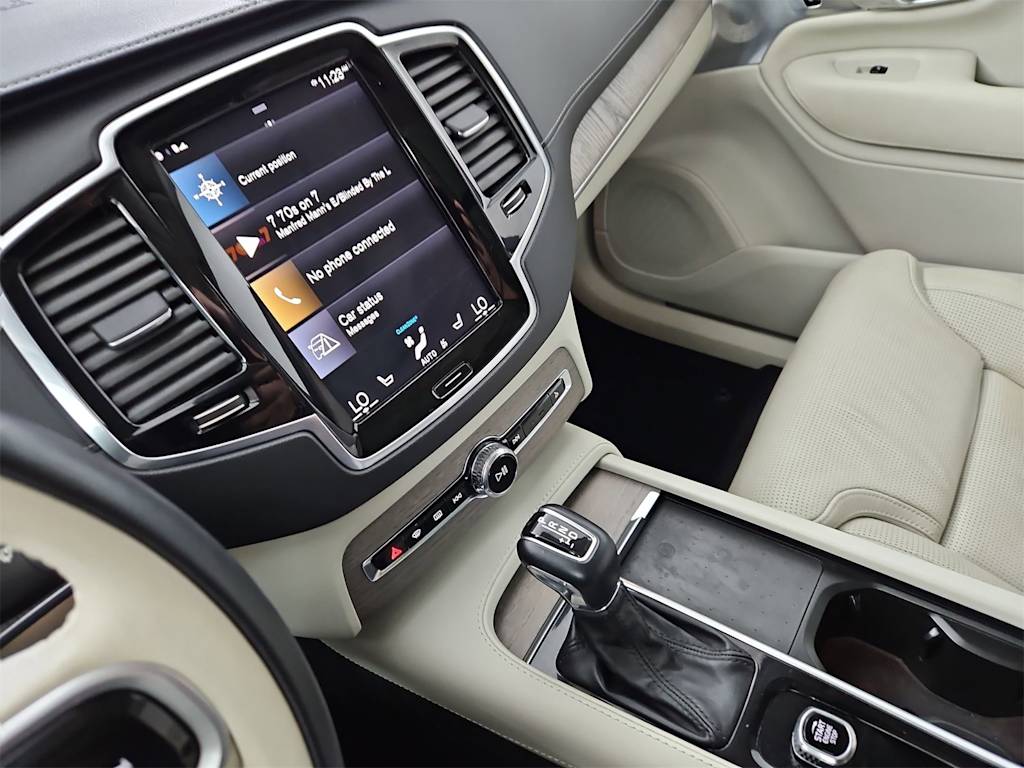 Thumbnail: 2022 Volvo XC90 - 34