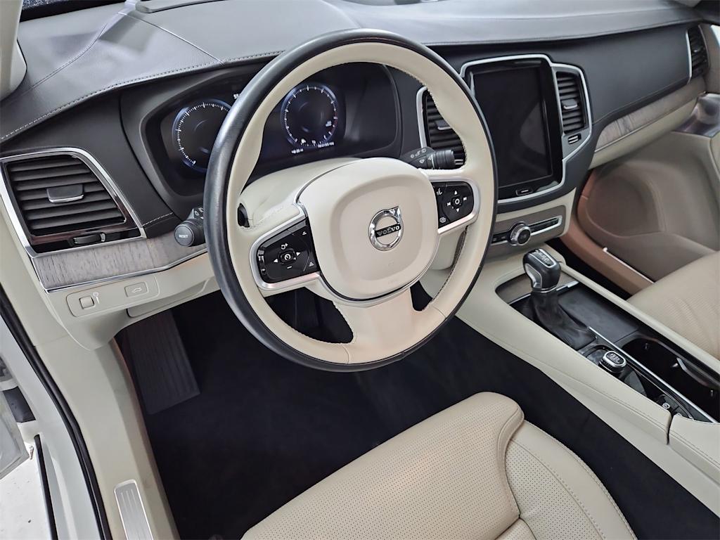 Thumbnail: 2022 Volvo XC90 - 2