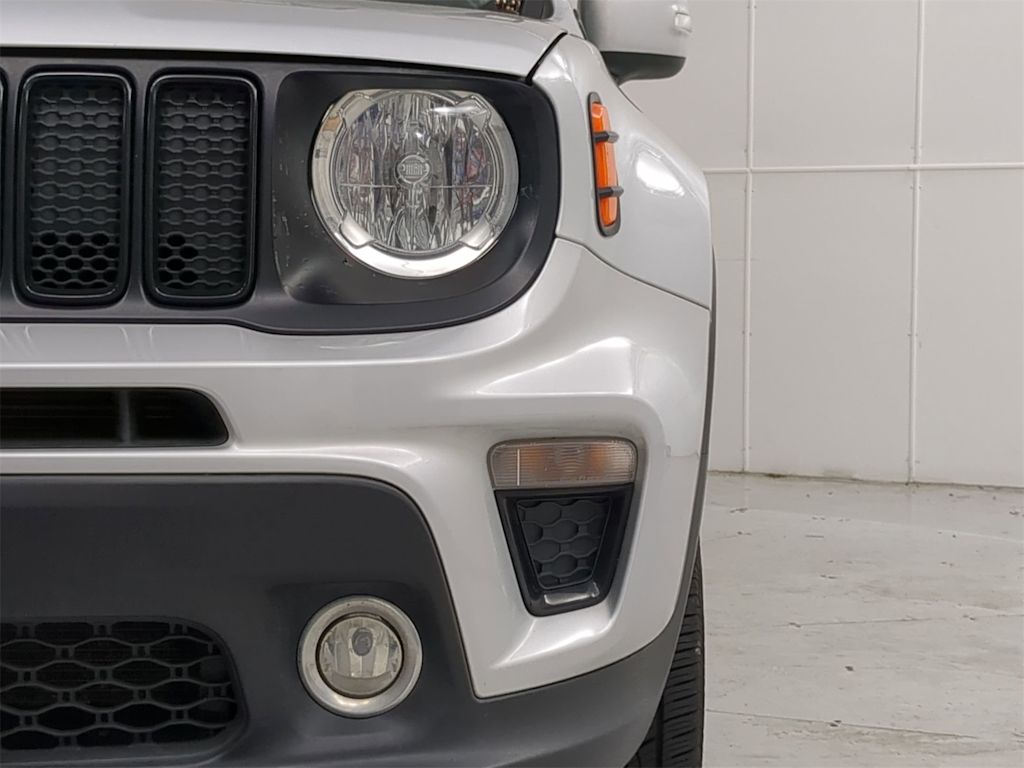 Thumbnail: 2020 Jeep Renegade - 24
