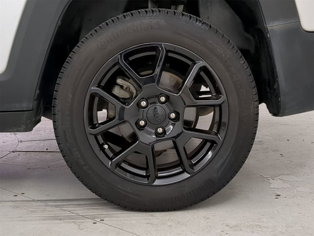 Thumbnail: 2020 Jeep Renegade - 8