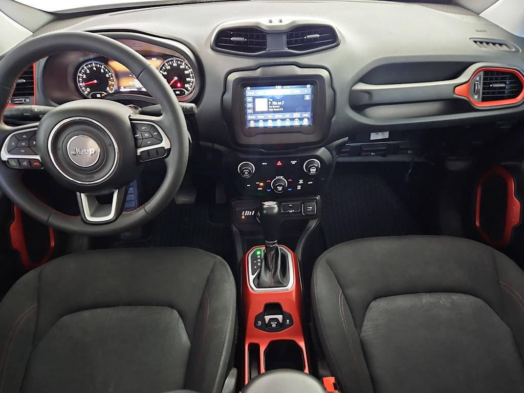 Thumbnail: 2020 Jeep Renegade - 10
