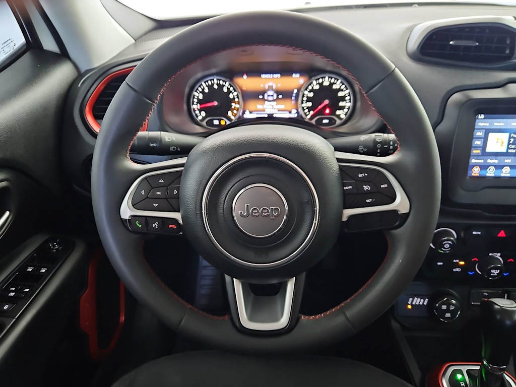 Thumbnail: 2020 Jeep Renegade - 14