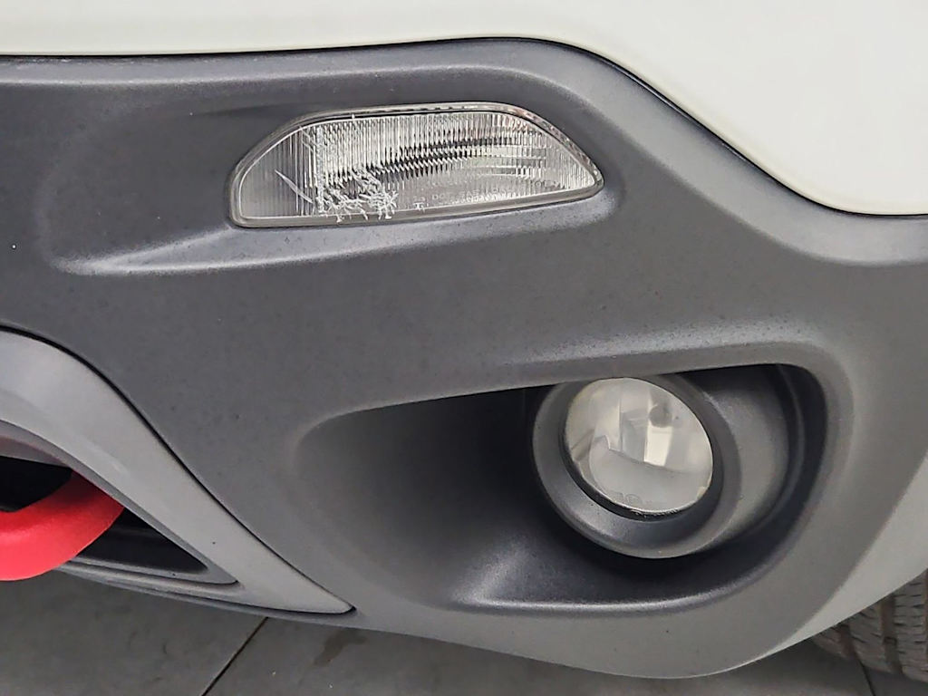Thumbnail: 2020 Jeep Renegade - 24