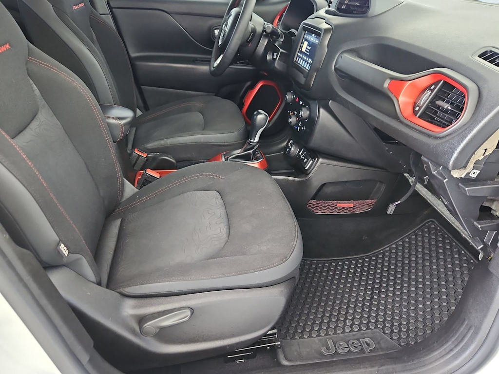 Thumbnail: 2020 Jeep Renegade - 12