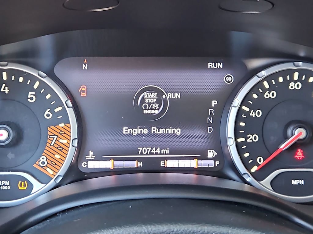 Thumbnail: 2020 Jeep Renegade - 17