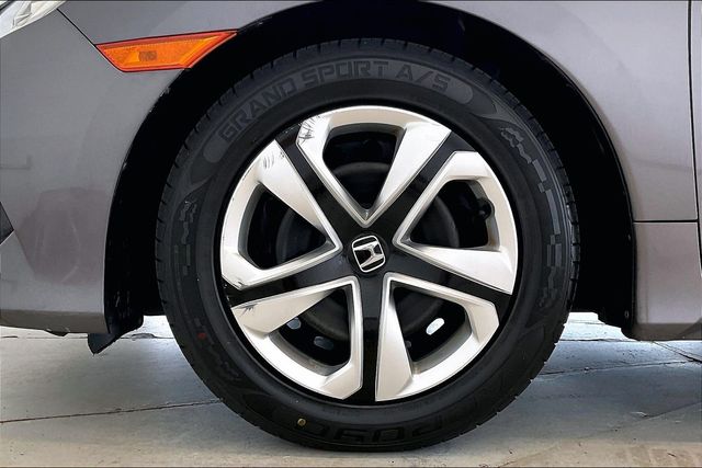 Thumbnail: 2016 Honda Civic - 8