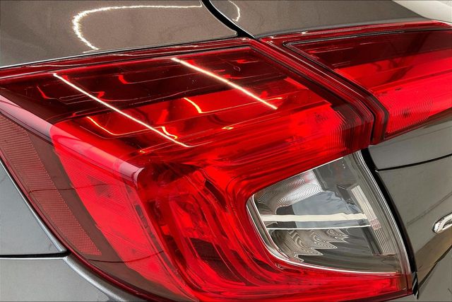 Thumbnail: 2016 Honda Civic - 32