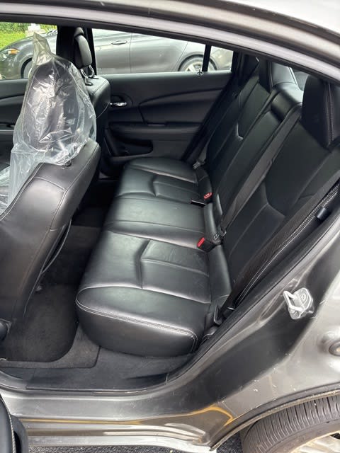 Thumbnail: 2012 Chrysler 200 - 9