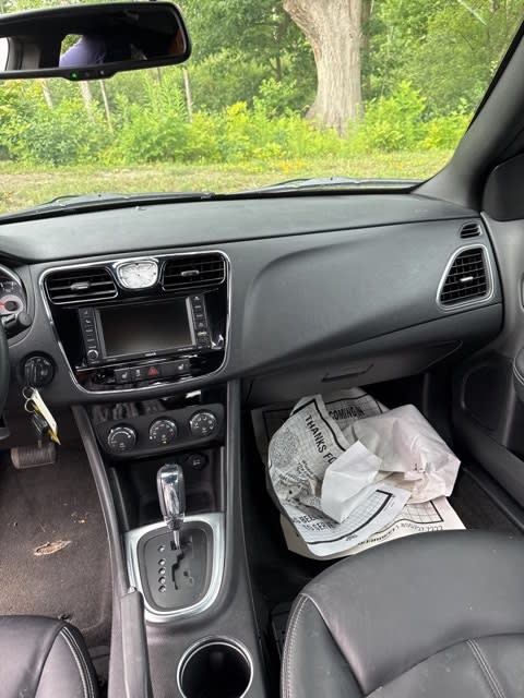 Thumbnail: 2012 Chrysler 200 - 7
