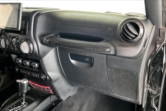 Thumbnail: 2018 Jeep Wrangler - 24