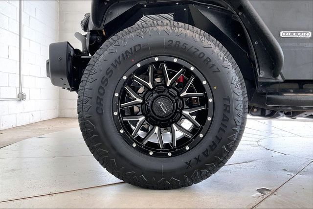 Thumbnail: 2018 Jeep Wrangler - 8