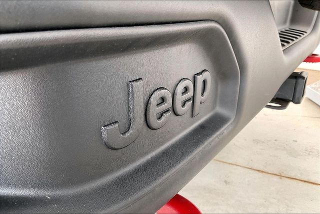 Thumbnail: 2018 Jeep Wrangler - 34