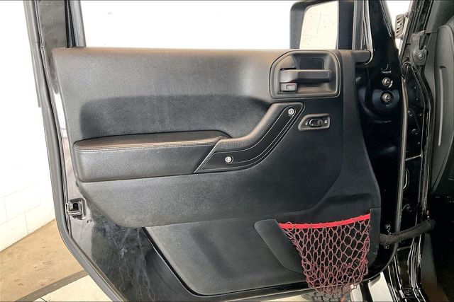 Thumbnail: 2018 Jeep Wrangler - 29