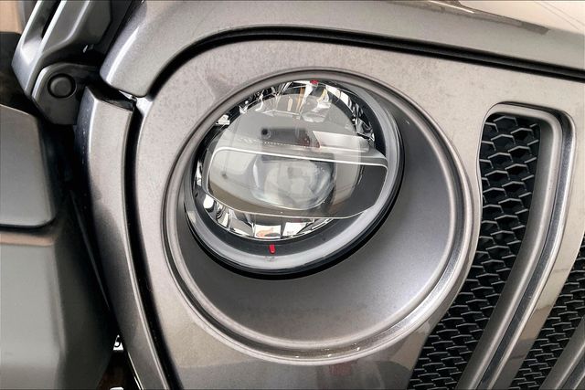 Thumbnail: 2022 Jeep Wrangler - 30