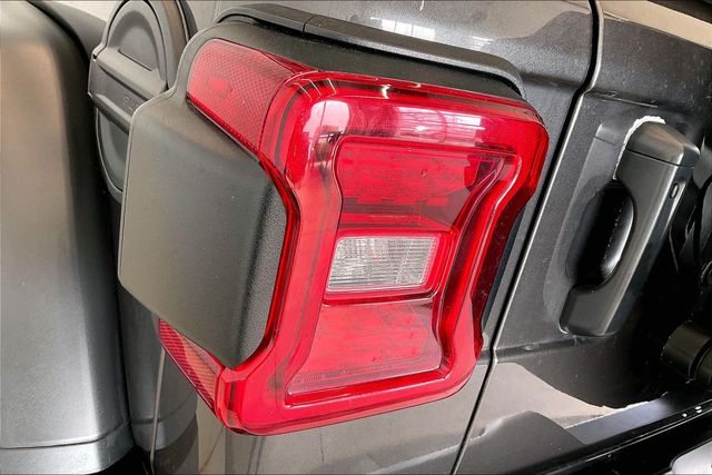 Thumbnail: 2022 Jeep Wrangler - 31