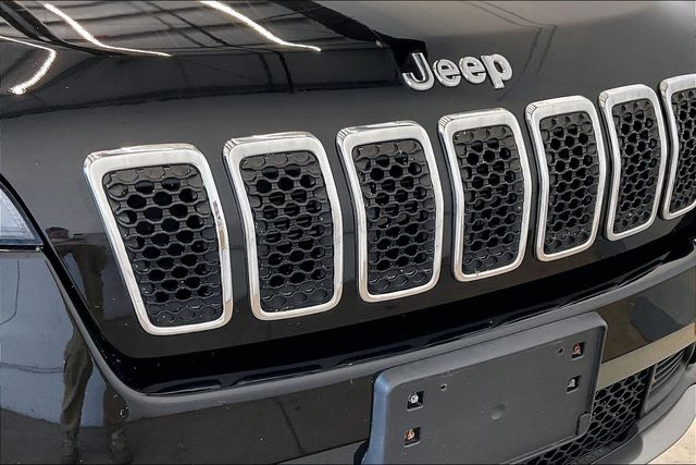 Thumbnail: 2019 Jeep Cherokee - 34