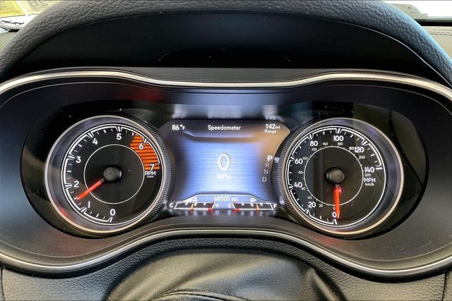 Thumbnail: 2019 Jeep Cherokee - 17