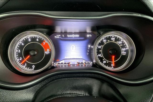 Thumbnail: 2019 Jeep Cherokee - 17